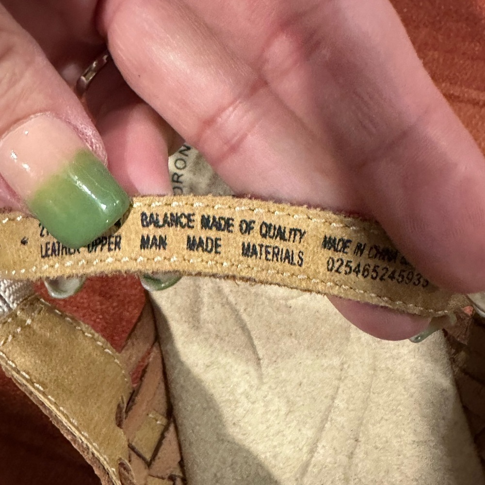 Cobbie Cuddlers Leather Sandals 8.5M Brown PORON 4000 Comfort Footbed NWT - Picture 8 of 11